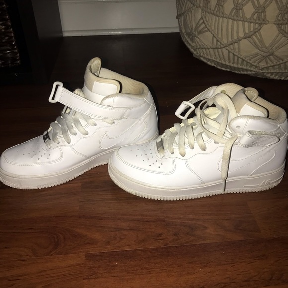 NIKE AIR FORCE 1 White High Top - Picture 2 of 5
